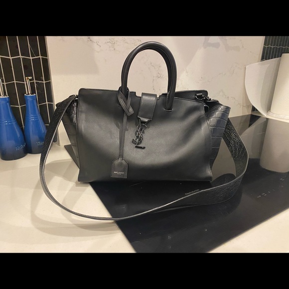 Yves Saint Laurent Handbags - YSL handbag